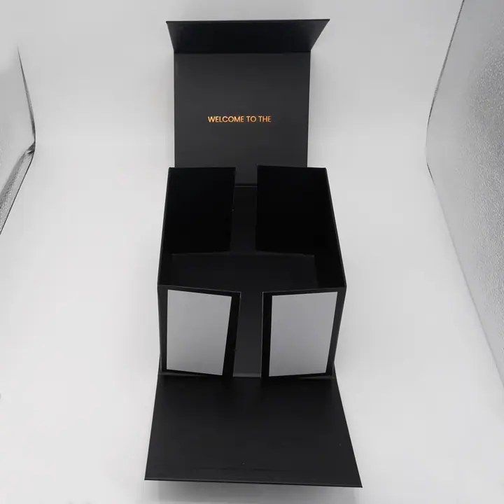 Black UV Coating Embossing Recyclable Magnet Rigid – view 3